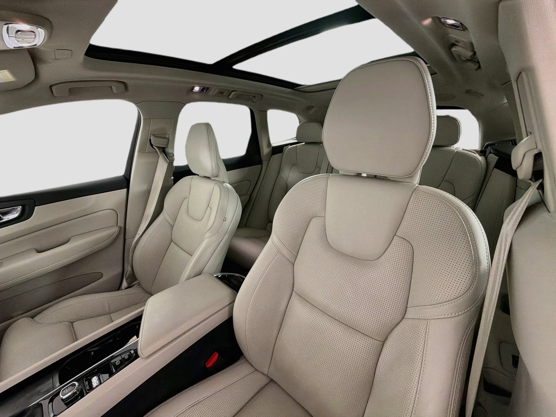 Used 2021 Volvo XC60 T5 Inscription w/ Advanced Package FWD image 22