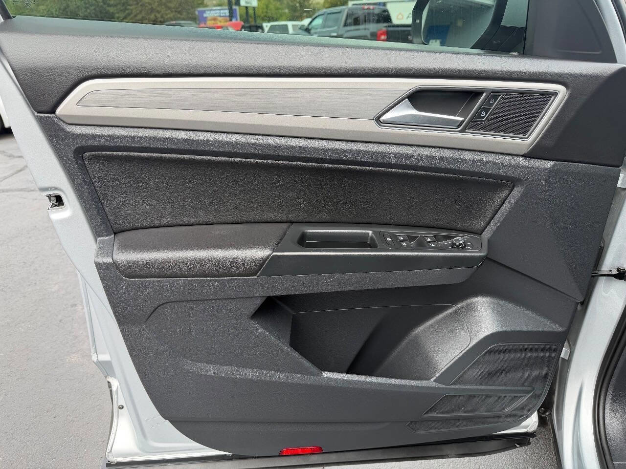 Used 2019 Volkswagen Atlas SE image 8