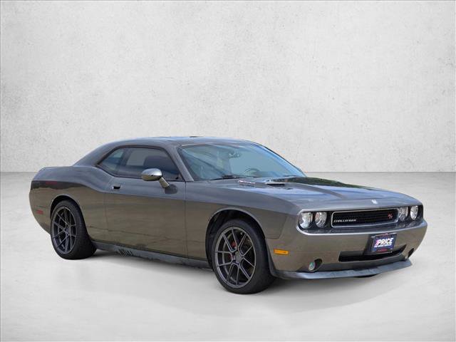 Used 2010 Dodge Challenger R/T RWD image 3