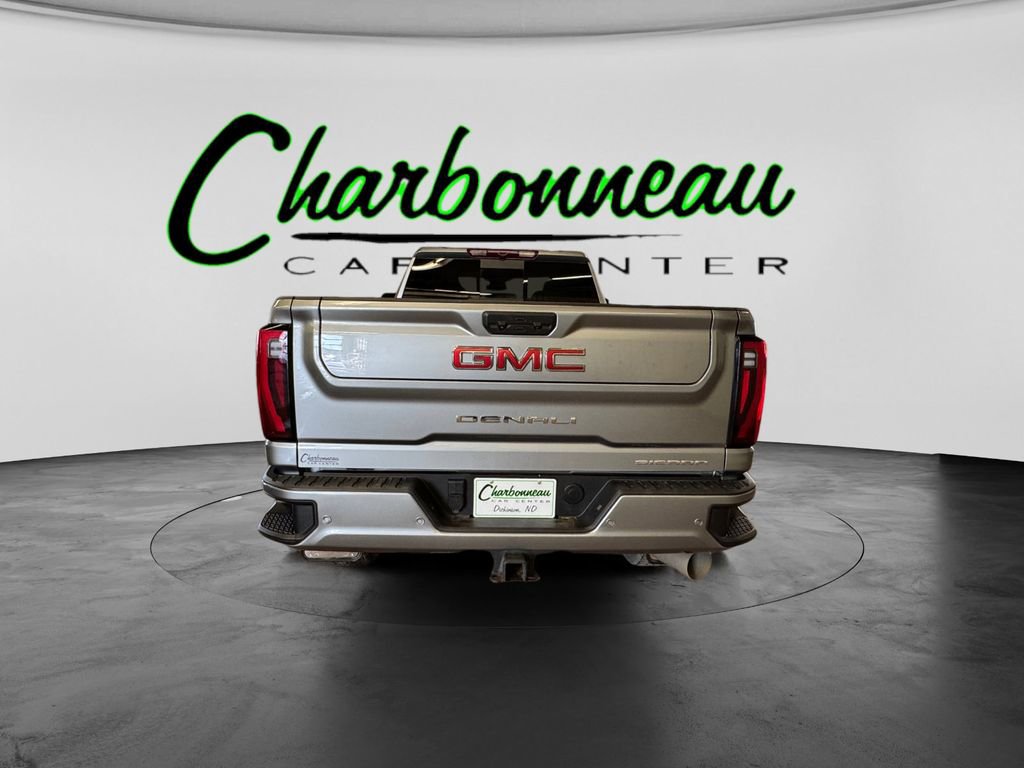 Used 2024 GMC Sierra 3500 Denali image 4