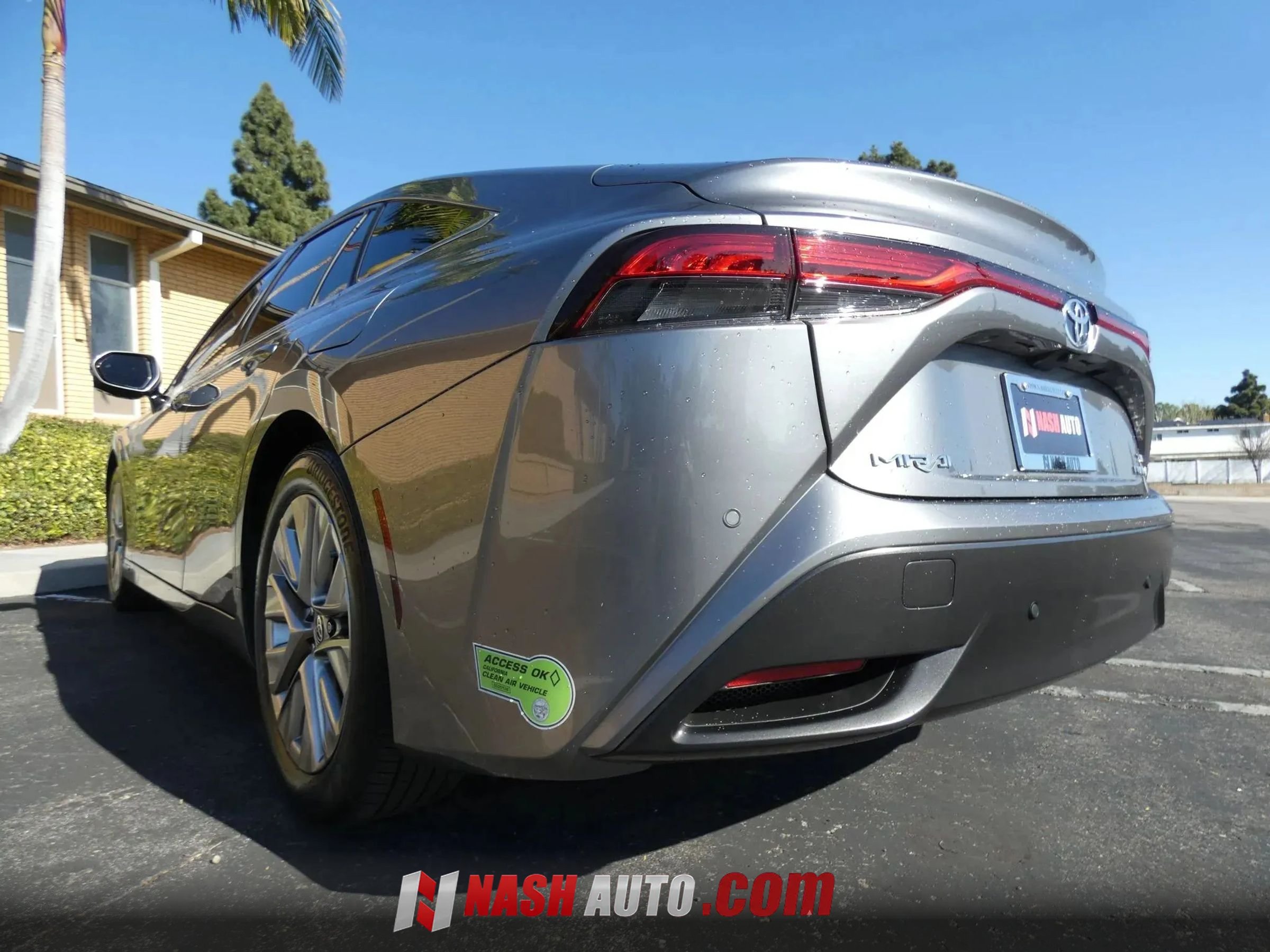 Used 2023 Toyota Mirai w/ Advanced Technology Package RWD image 13
