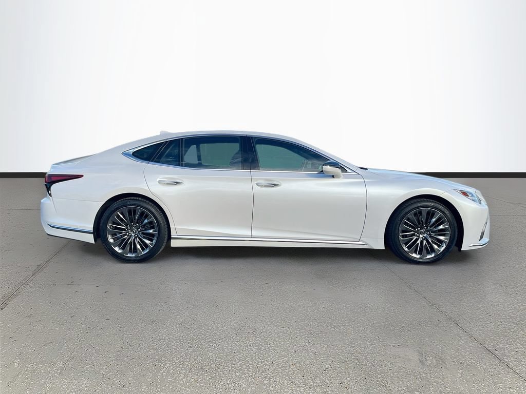 Used 2022 Lexus LS 500 w/ Accessory Package (Z2) RWD image 8