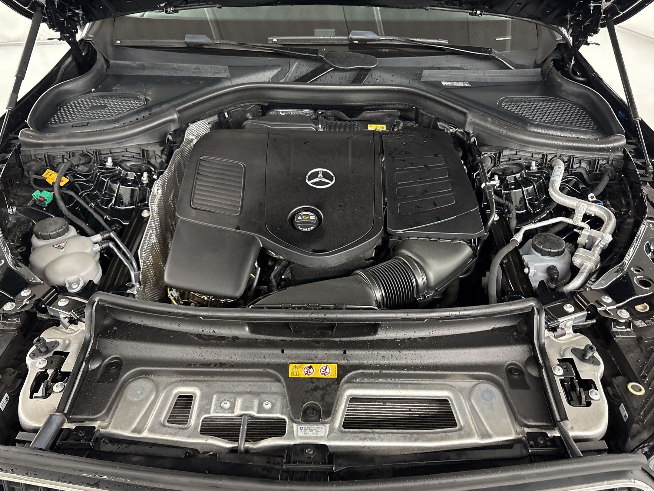 Certified 2025 Mercedes-Benz GLC 350e 4MATIC image 32