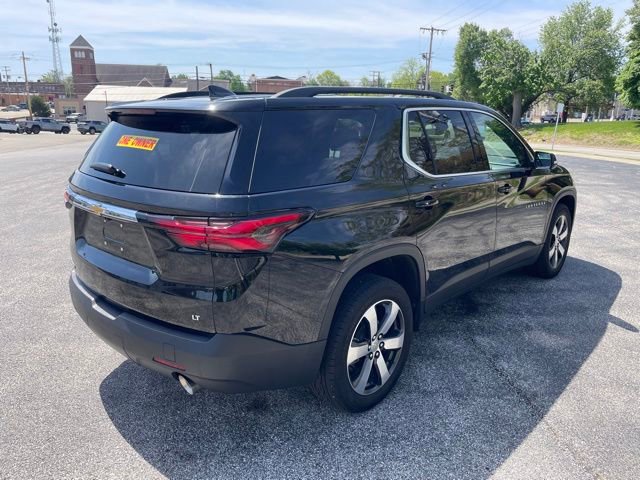 Used 2023 Chevrolet Traverse LT w/ LT Premium Package FWD image 5