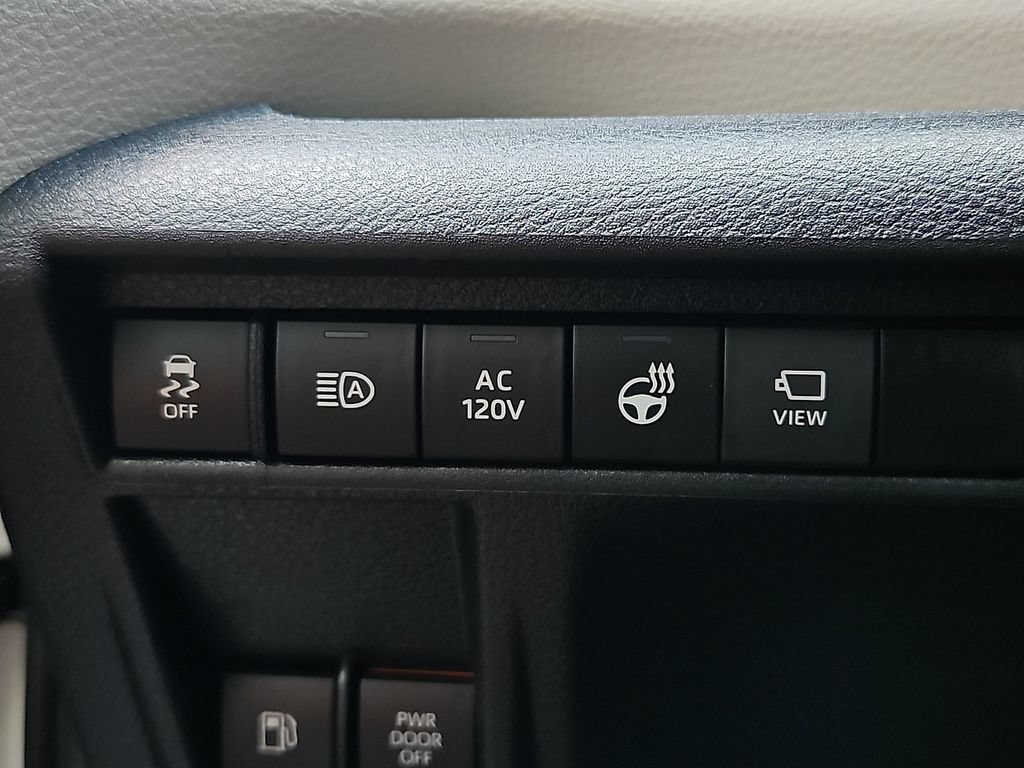 Used 2021 Toyota Sienna Platinum AWD/4WD image 26