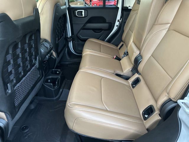 Used 2022 Jeep Gladiator Rubicon w/ Cold Weather Group image 22