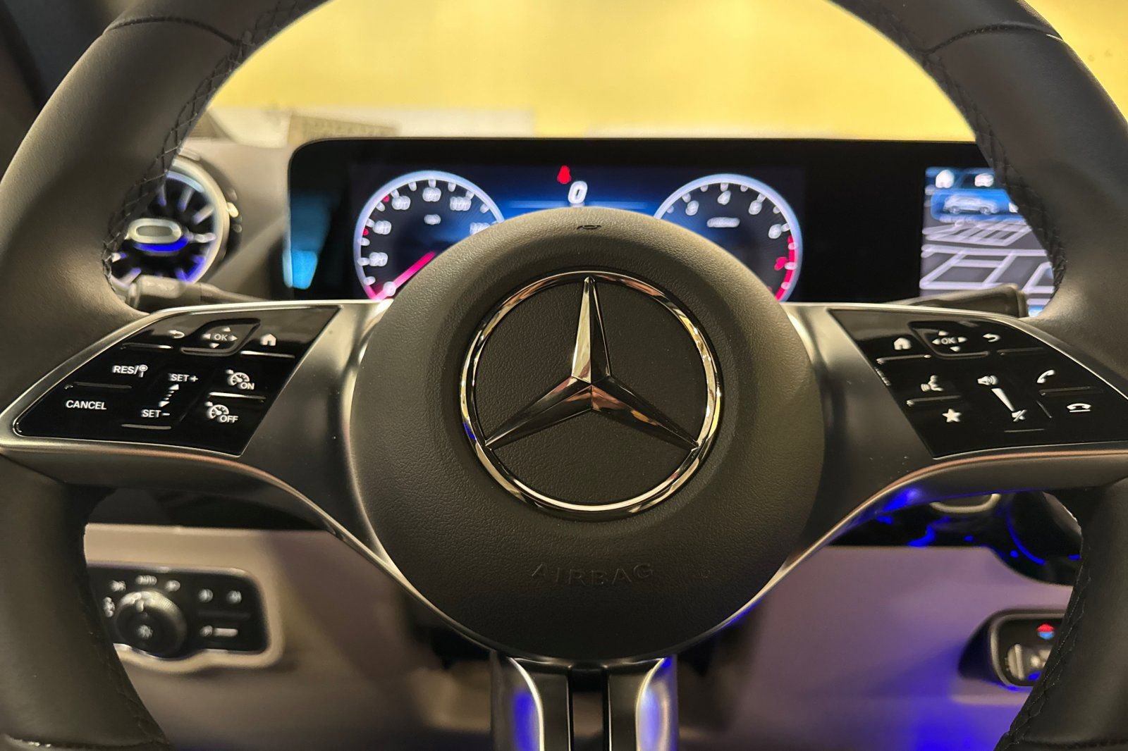 New 2025 Mercedes-Benz GLA 250 image 29
