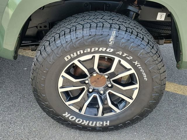 Used 2021 Toyota Tacoma TRD Sport AWD/4WD image 25