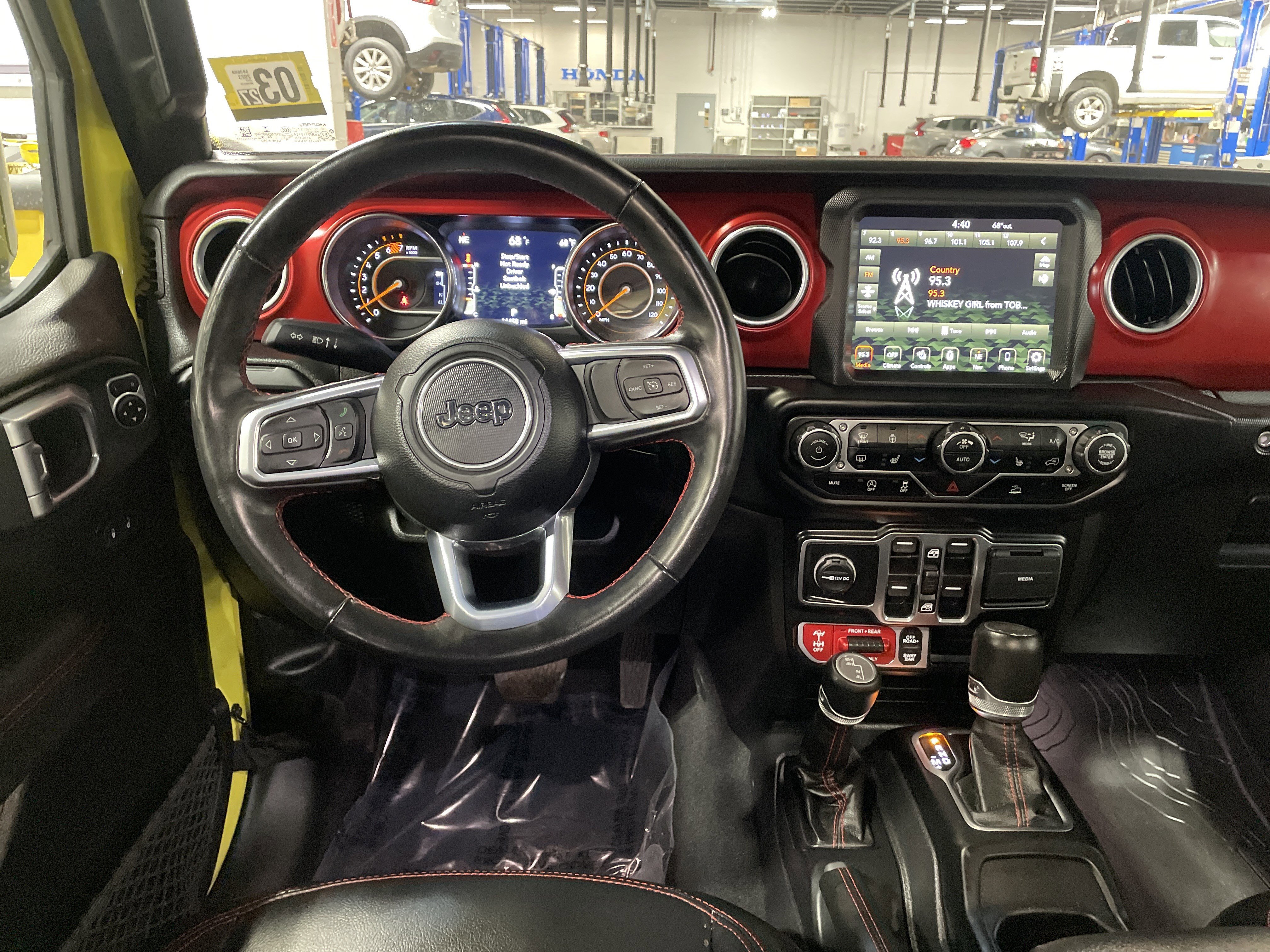 Certified 2023 Jeep Wrangler Unlimited Rubicon w/ Cold Weather Group AWD/4WD image 41