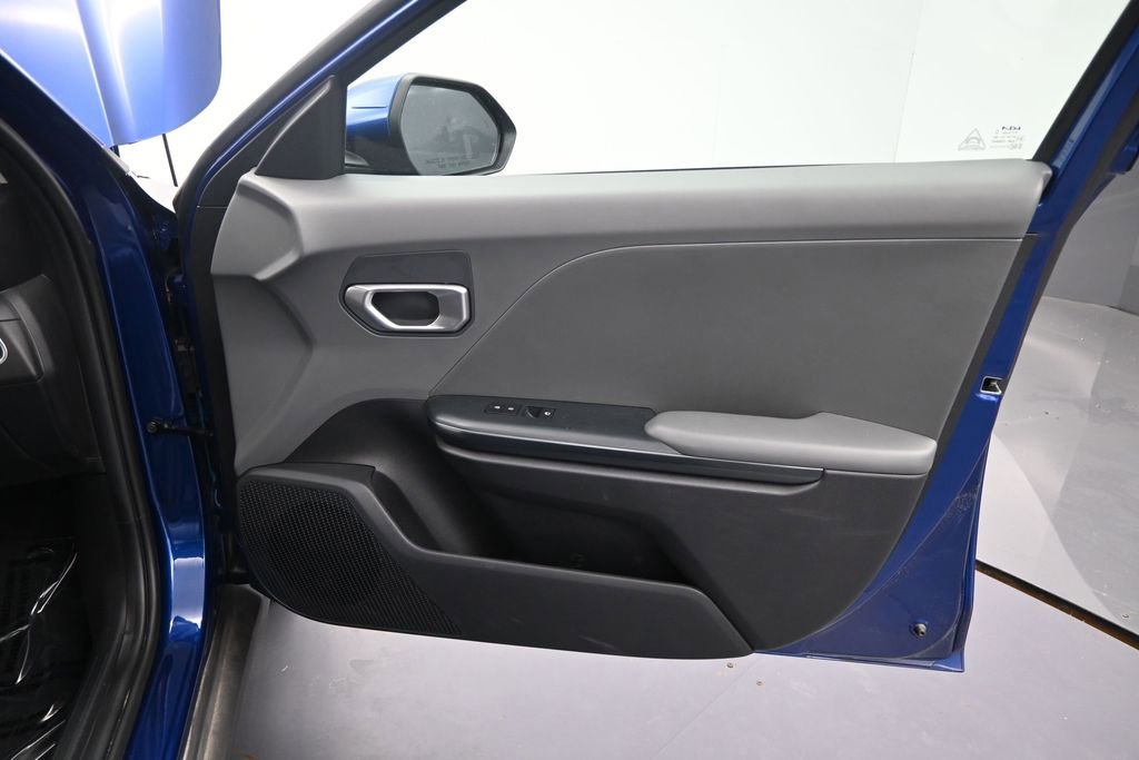 Certified 2025 Kia K4 FWD image 21