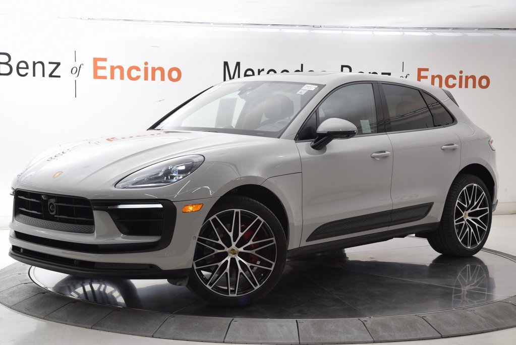 Used 2023 Porsche Macan S image 2