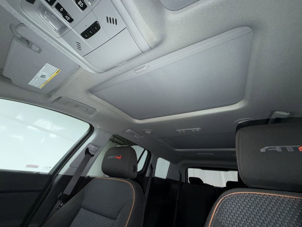 Used 2023 GMC Acadia AT4 AWD/4WD image 27