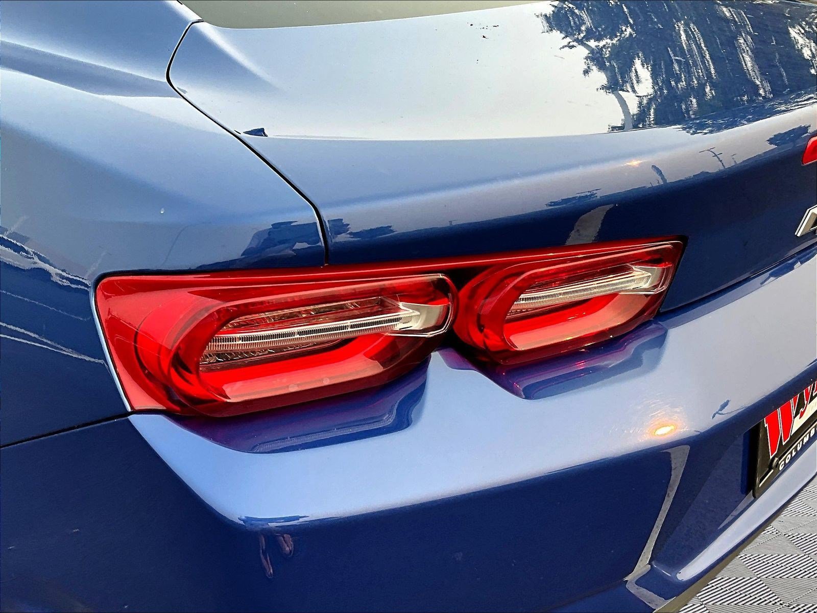 Used 2021 Chevrolet Camaro LT RWD image 20