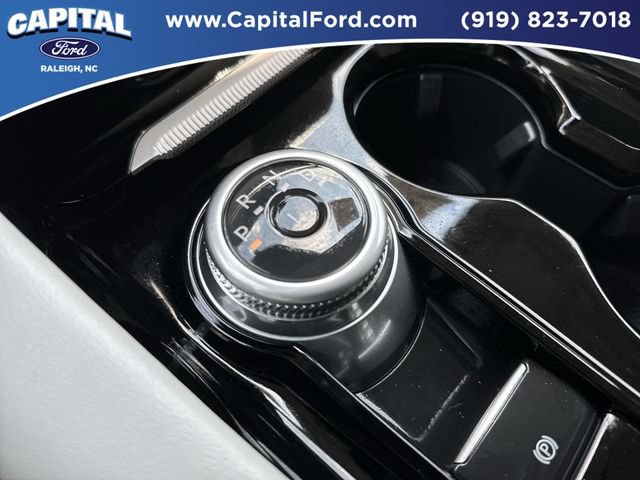 Certified 2025 Ford Explorer Platinum w/ Ultimate Package AWD/4WD image 31