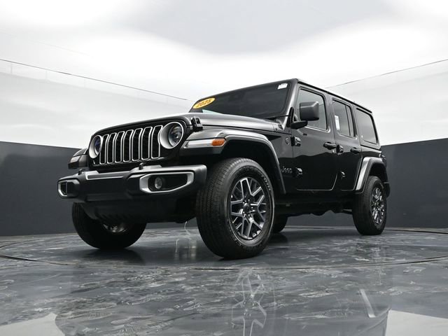 Used 2025 Jeep Wrangler Sahara image 49