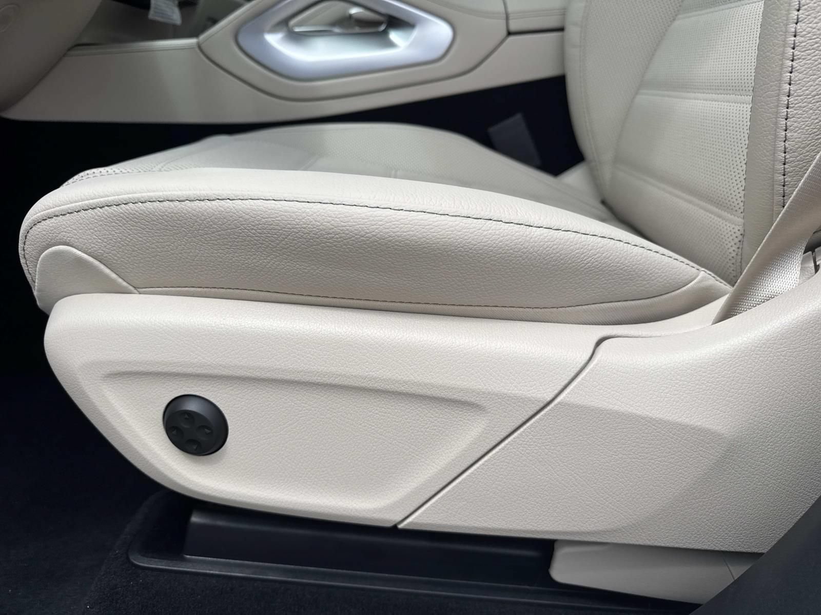 New 2026 Mercedes-Benz GLE 580 4MATIC image 10