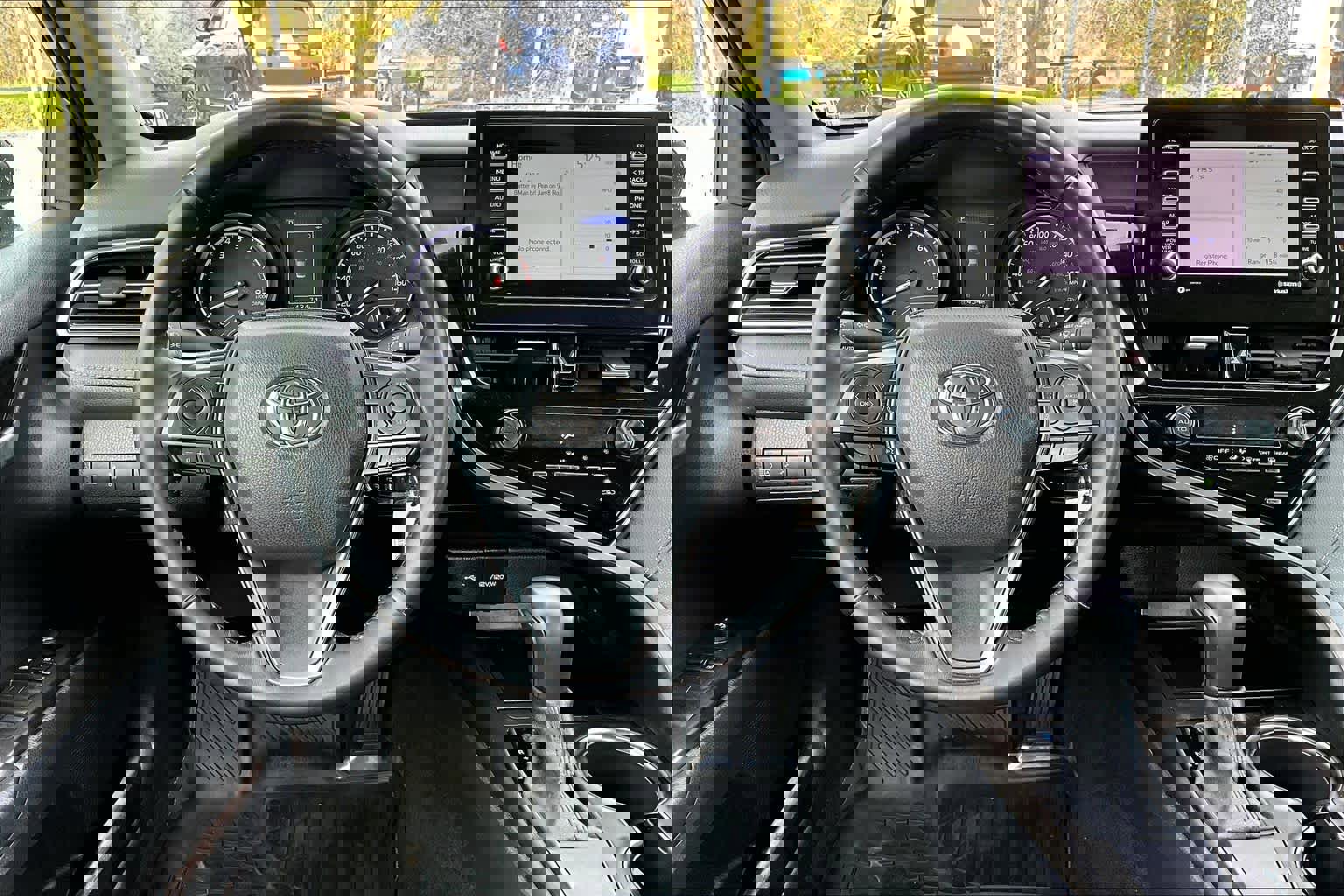 Certified 2021 Toyota Camry SE image 6