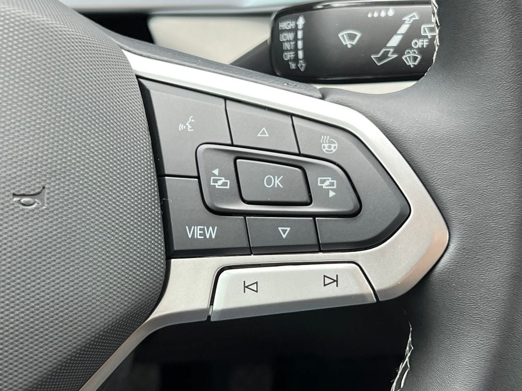 New 2026 Volkswagen Taos SE AWD/4WD image 20