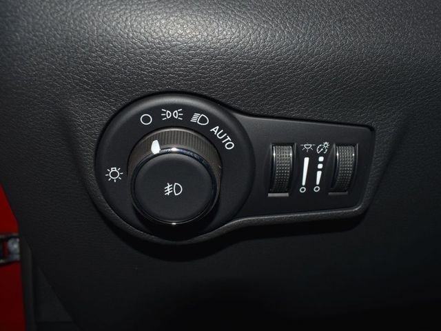 New 2026 Jeep Compass Trailhawk w/ Sun, Sound & Navigation Group AWD/4WD image 13