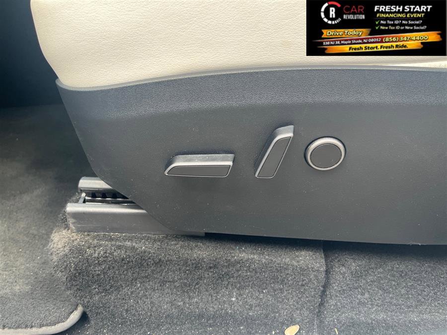 Used 2023 Tesla Model Y Long Range image 29