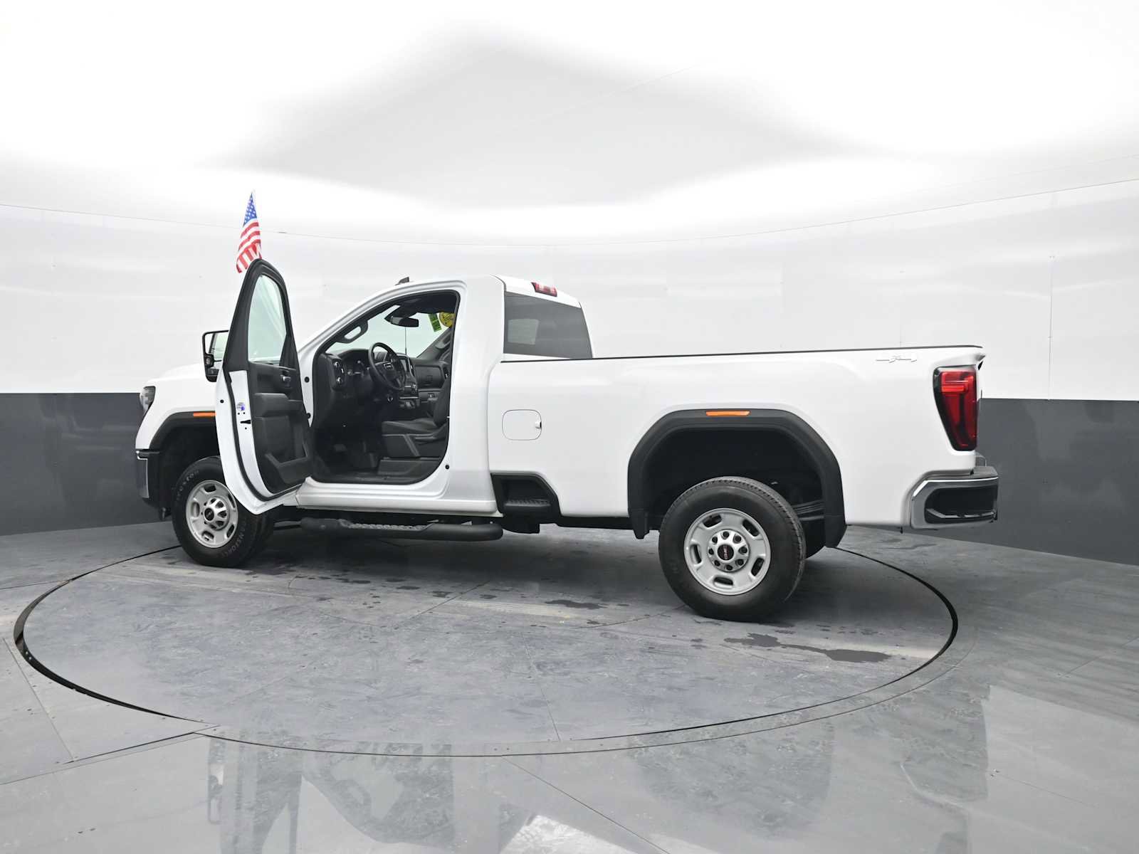 Used 2025 GMC Sierra 2500 Pro w/ Convenience Package image 45