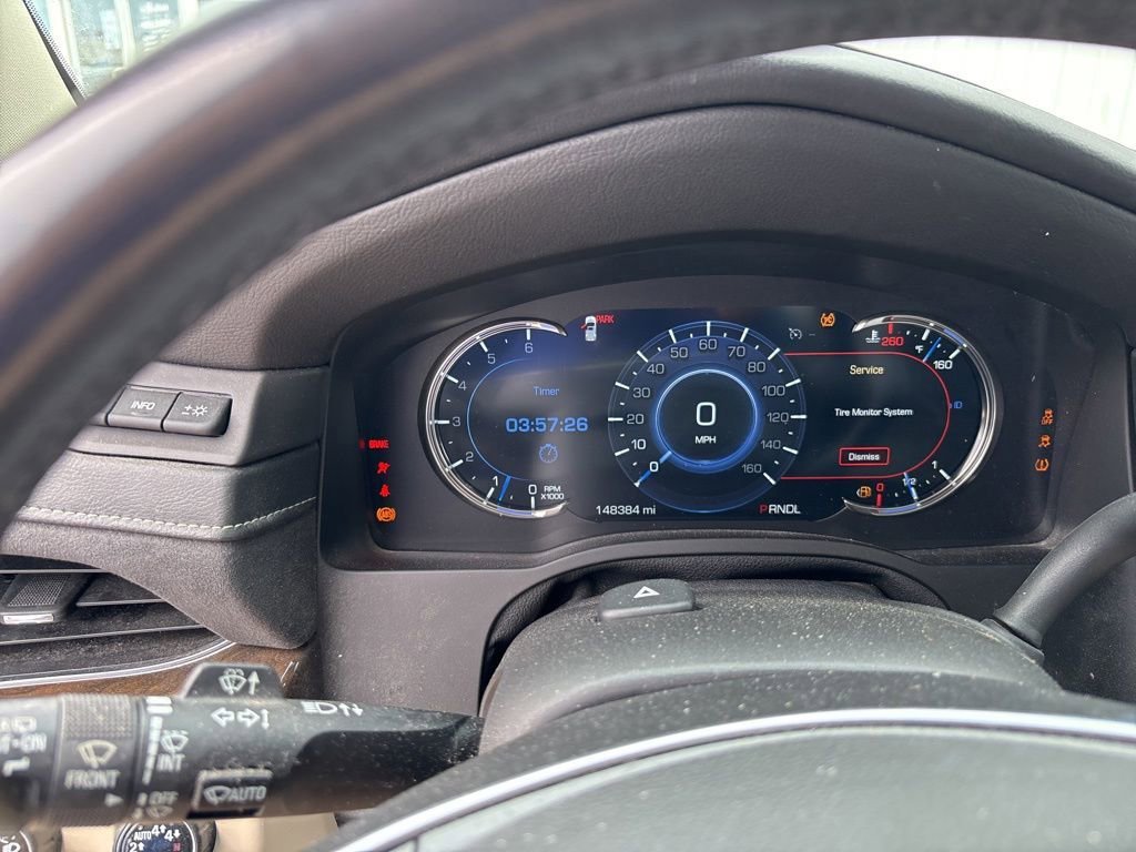 Used 2018 Cadillac Escalade Luxury w/ LPO, Radiant Package AWD/4WD image 10