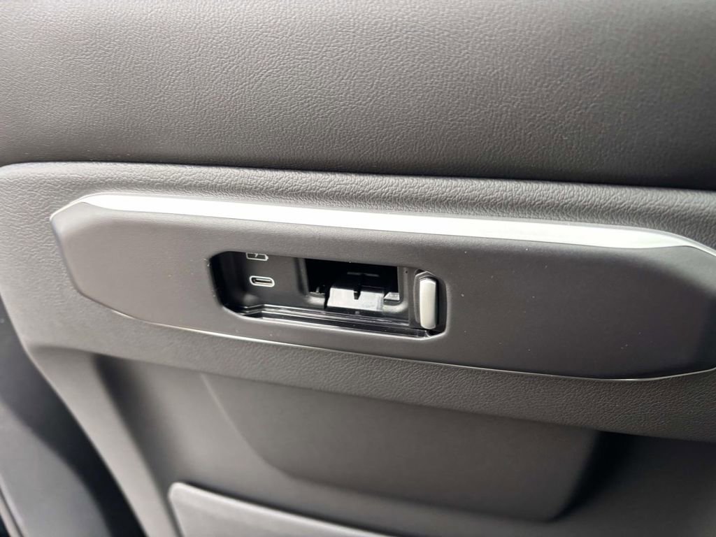 New 2026 BMW X5 xDrive40i w/ Premium Package image 34