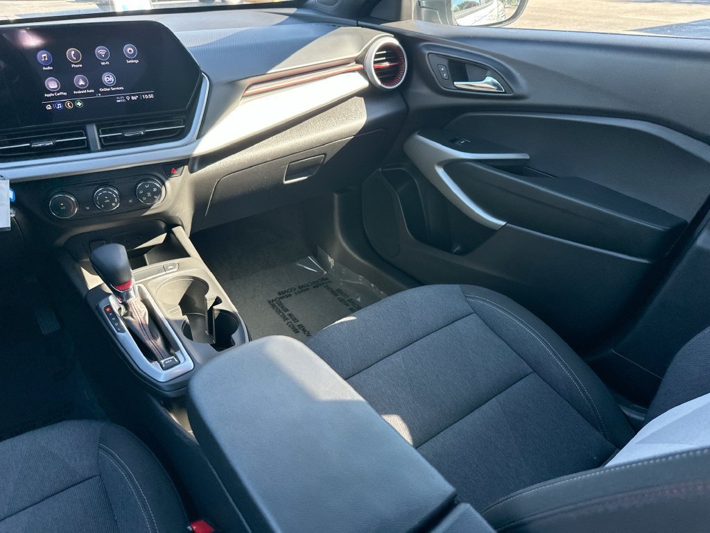 Certified 2024 Chevrolet Trax RS FWD image 22
