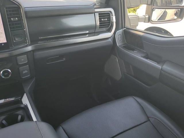 Used 2024 Ford F250 Lariat w/ Sport Appearance Package AWD/4WD image 18