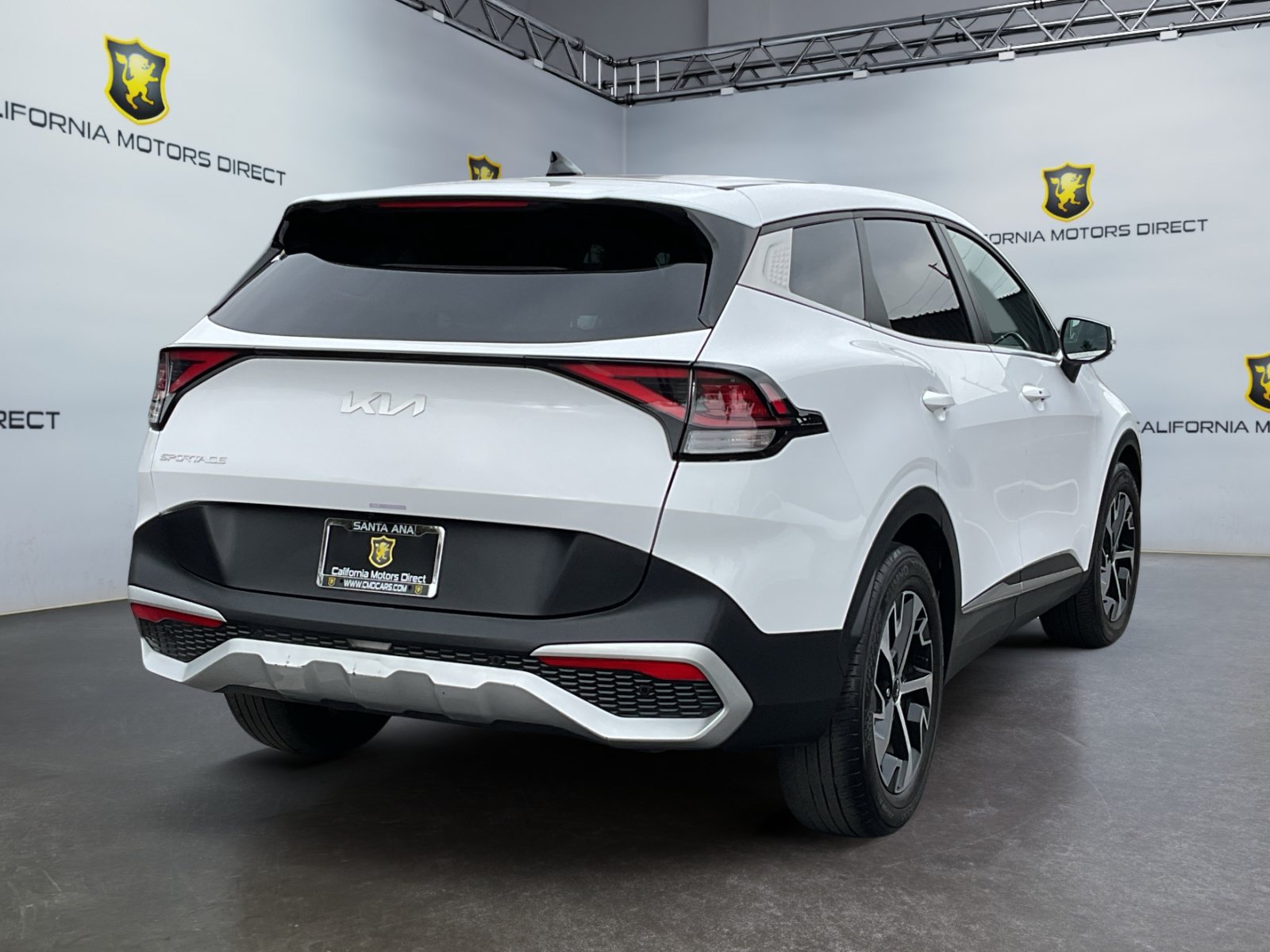 Used 2025 Kia Sportage EX FWD image 5