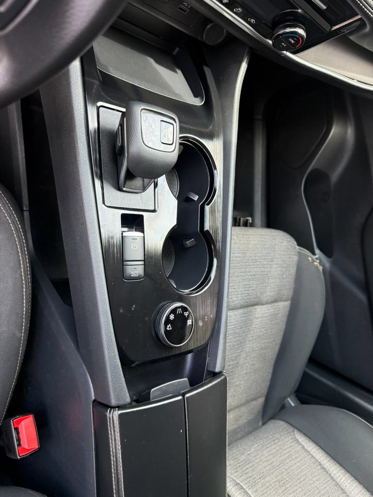 Used 2022 Nissan Rogue SV AWD/4WD image 21