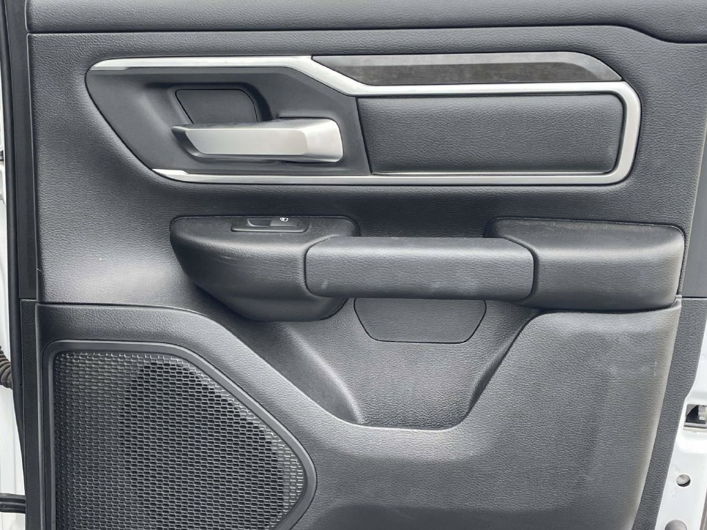 Used 2022 RAM 1500 Big Horn w/ Night Edition AWD/4WD image 15