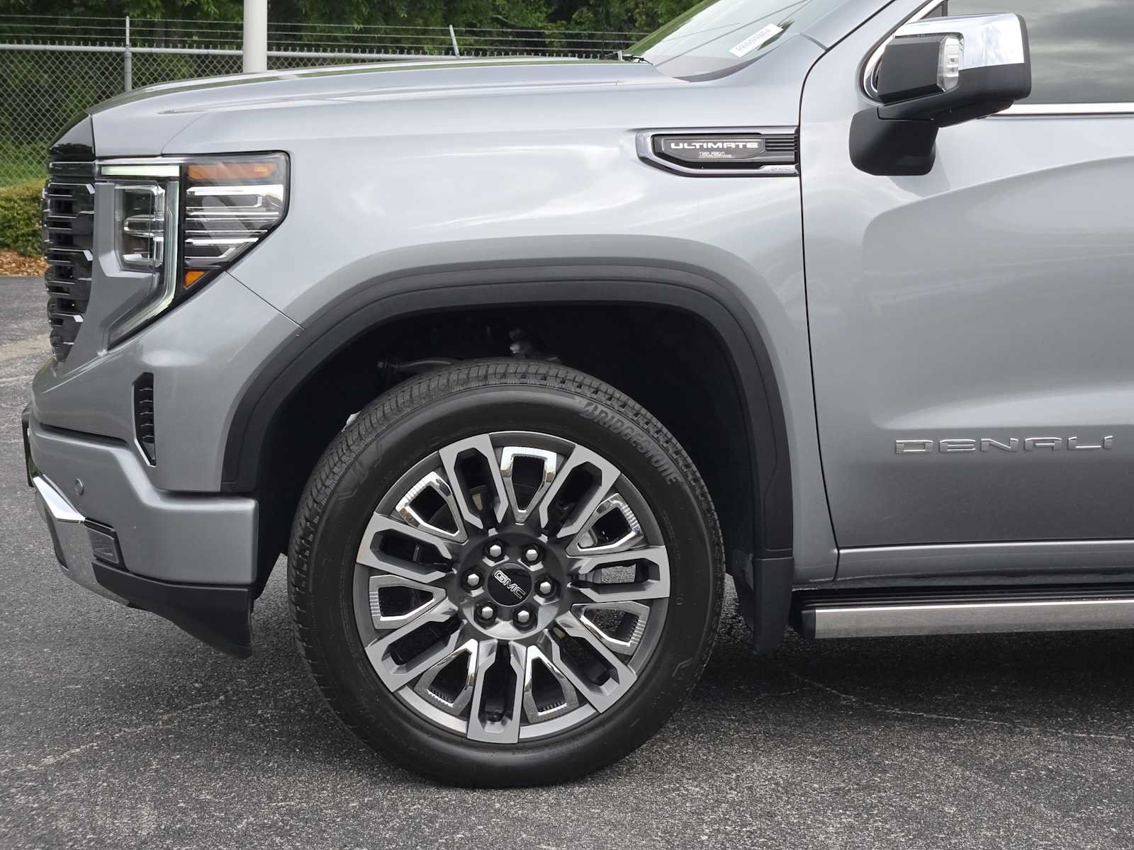 Used 2025 GMC Sierra 1500 Denali Ultimate AWD/4WD image 8
