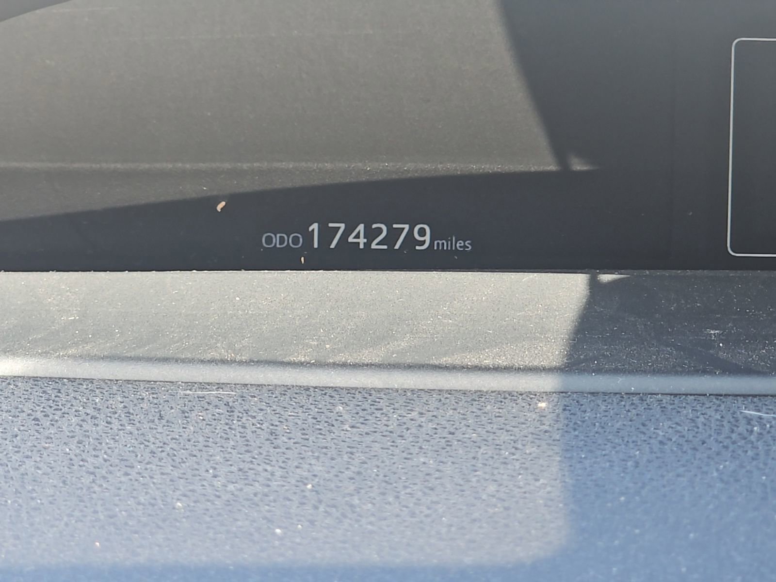 Used 2016 Toyota Prius Three Touring w/ Preferred Accessory Package image 7