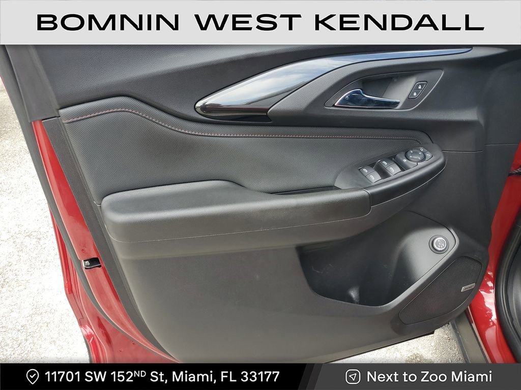 Used 2021 Chevrolet TrailBlazer RS w/ Sun and Liftgate Package image 23