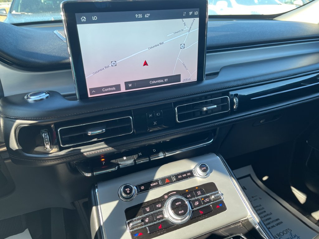 Used 2024 Lincoln Aviator AWD w/ Premium Package image 17