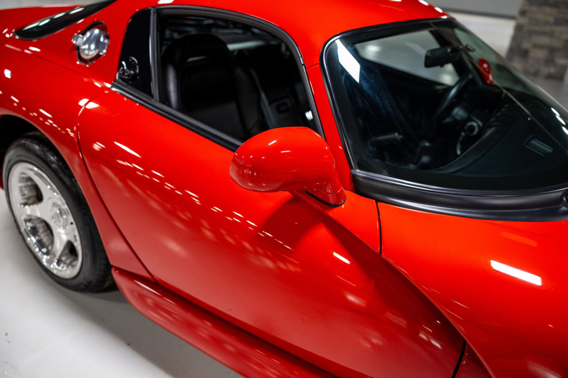Used 1997 Dodge Viper GTS RWD image 29