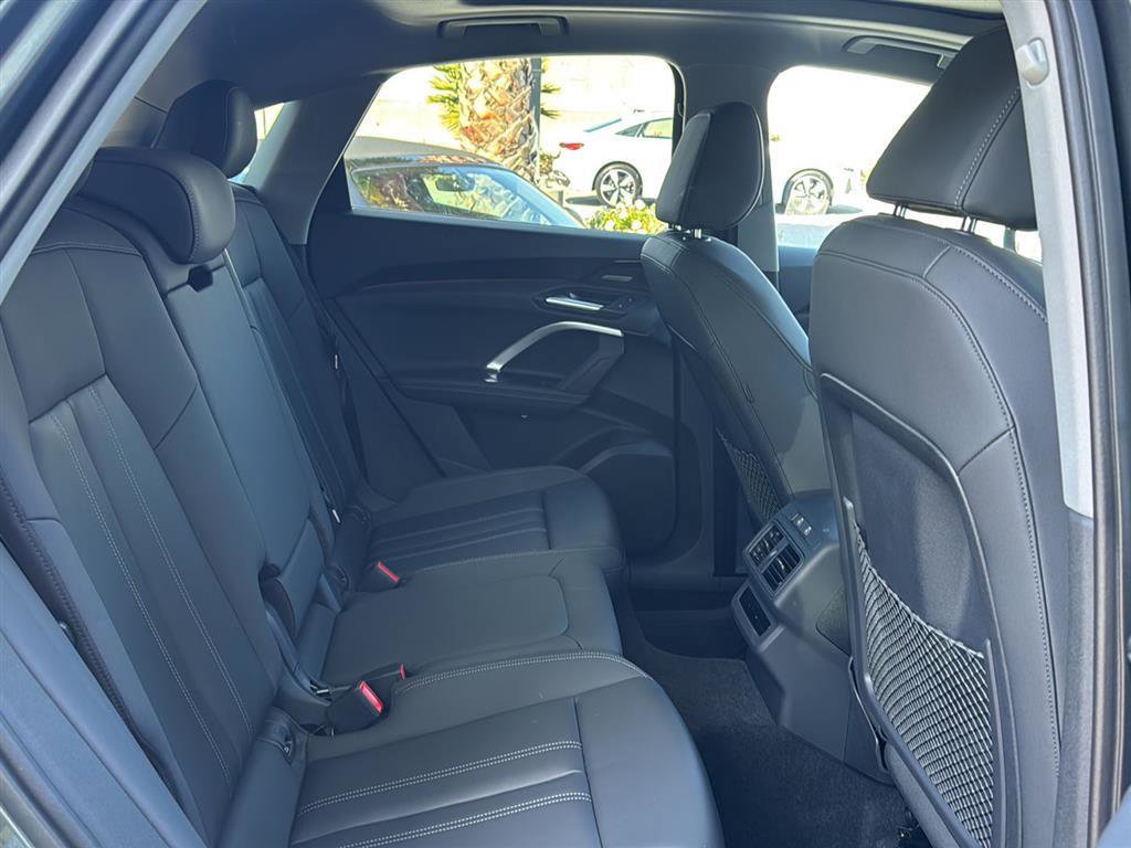 Certified 2025 Audi Q5 Premium Plus w/ Premium Plus AWD/4WD image 12