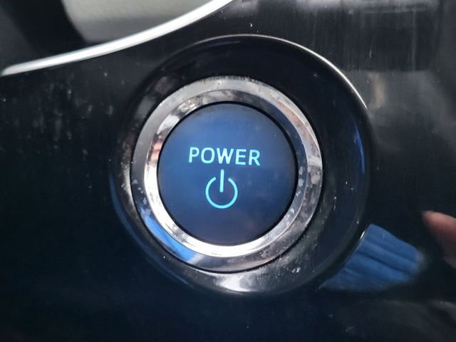 Used 2017 Toyota Prius Three image 22