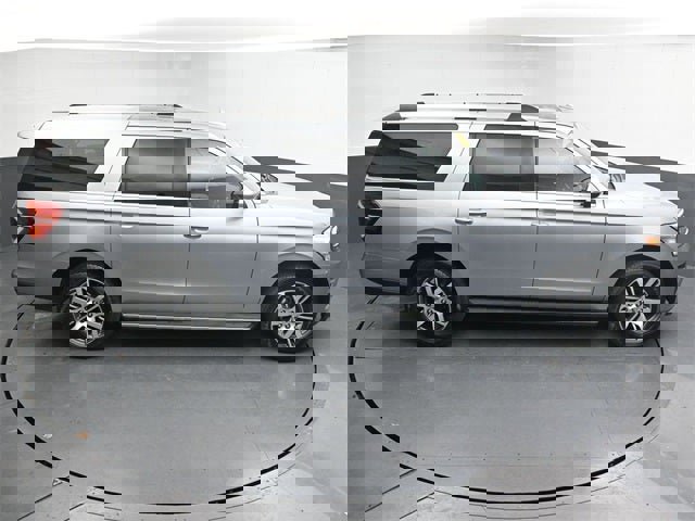 Used 2023 Ford Expedition Max Limited image 29