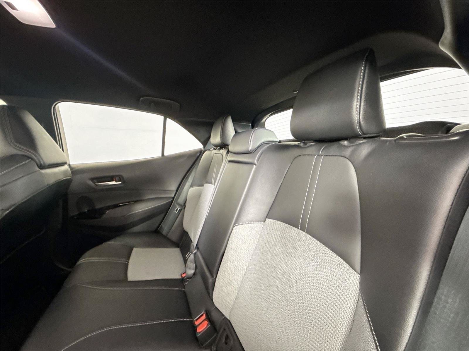 Certified 2025 Toyota Corolla XSE FWD image 29