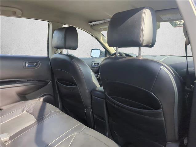 Used 2009 Nissan Rogue S image 22