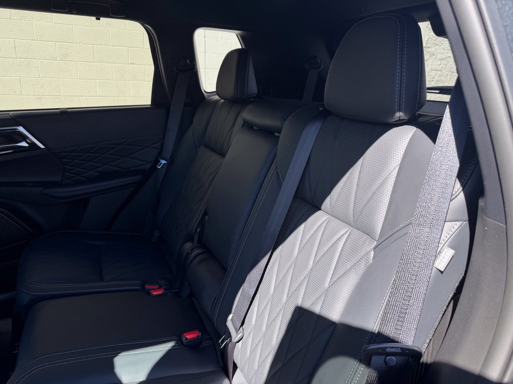 New 2026 Mitsubishi Outlander SEL Black Edition AWD/4WD image 27