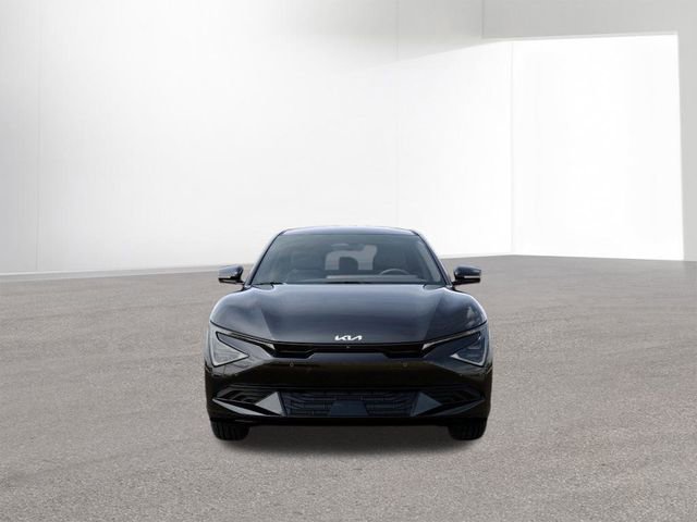 New 2025 Kia EV6 Light w/ Light LR Technology Package image 2