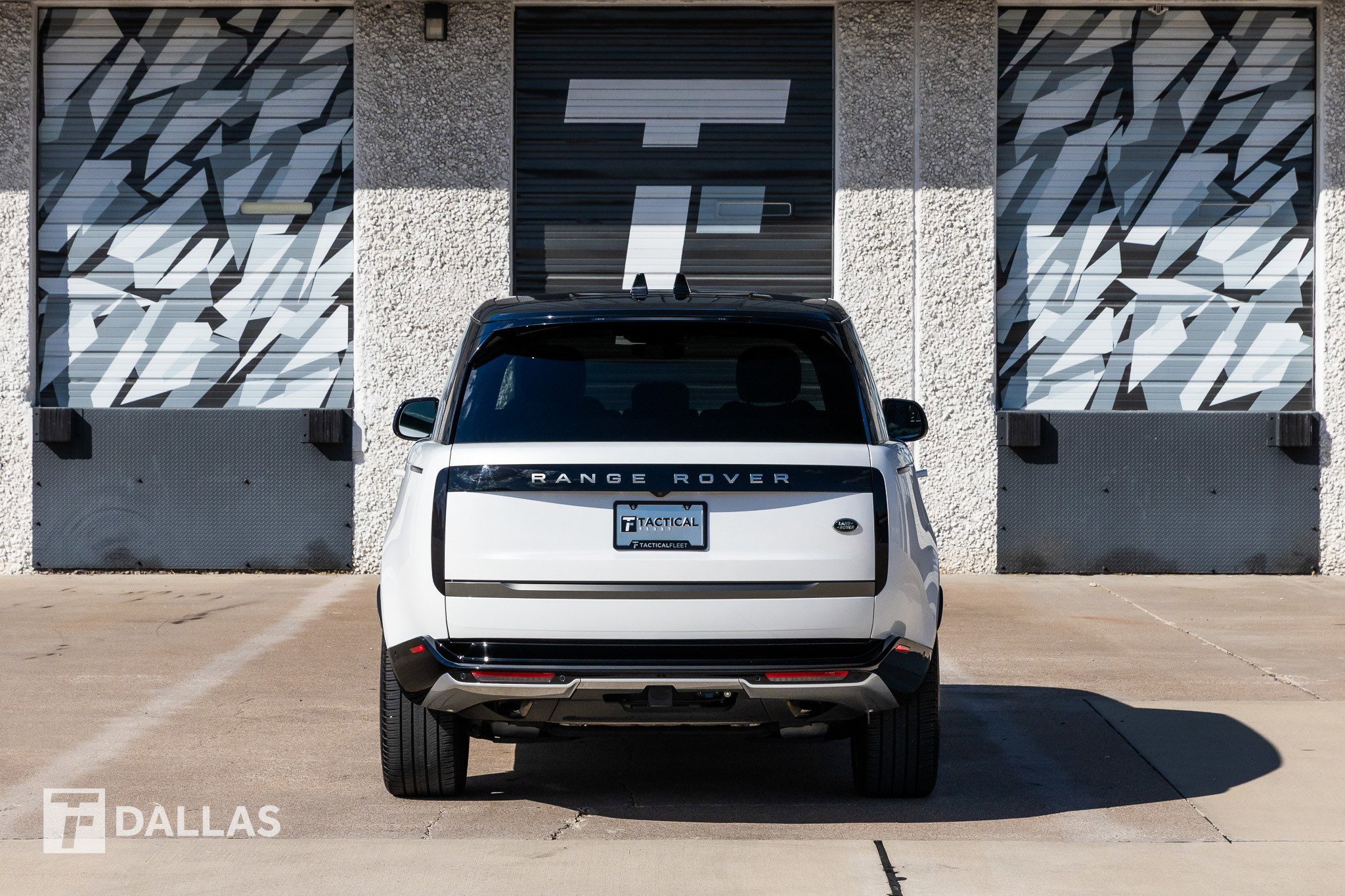 Used 2023 Land Rover Range Rover SE image 14