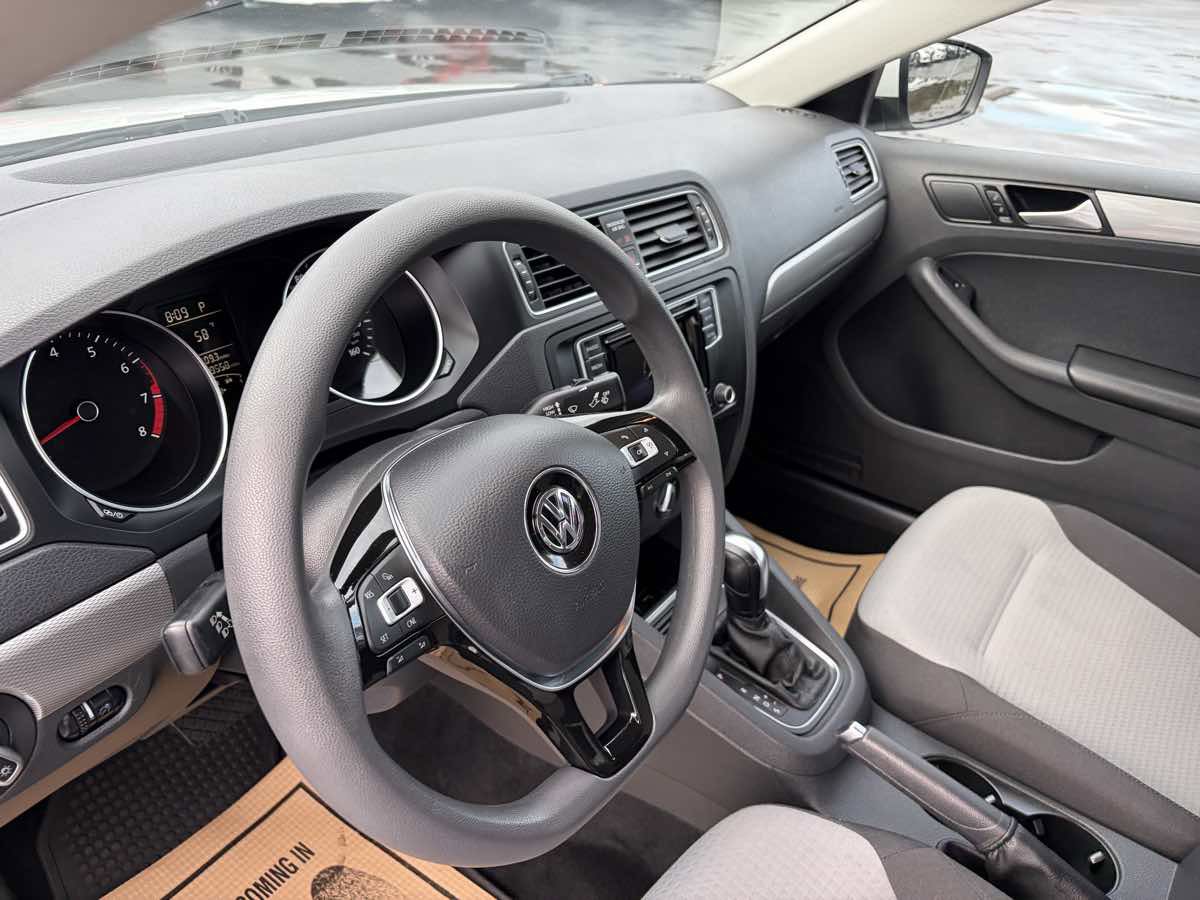 Used 2018 Volkswagen Jetta S FWD image 12