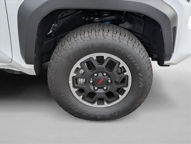 New 2024 Toyota Tacoma TRD Off-Road image 5
