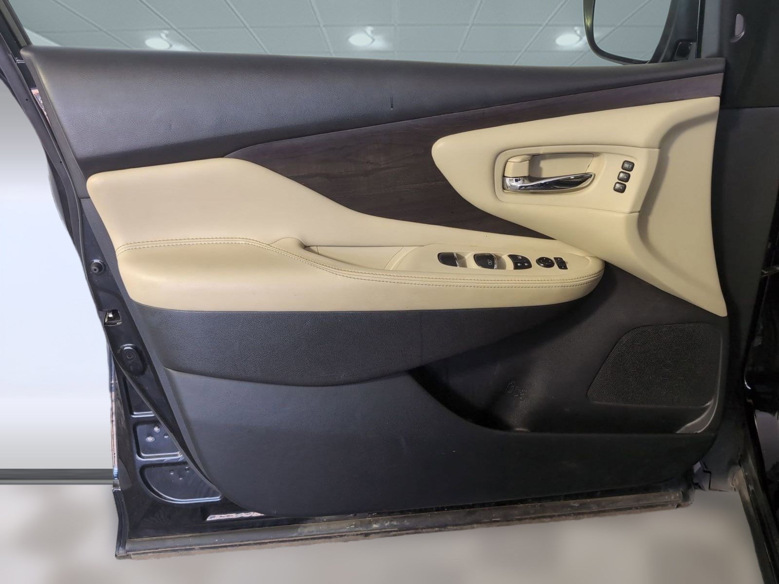 Used 2022 Nissan Murano Platinum w/ Cargo Package image 21