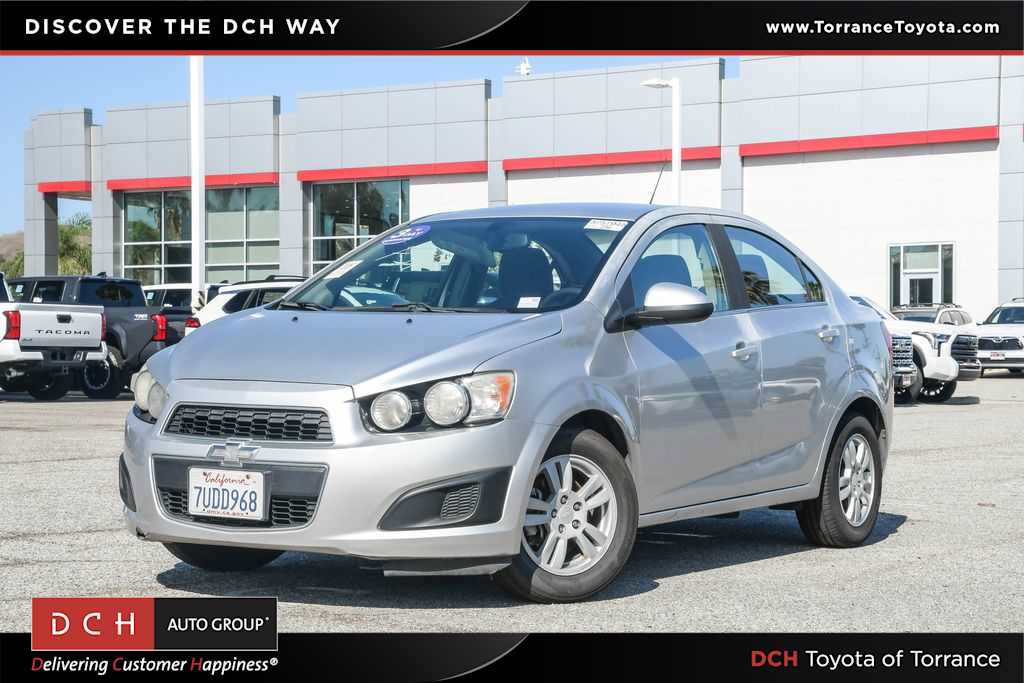 Used 2016 Chevrolet Sonic LT FWD image 1