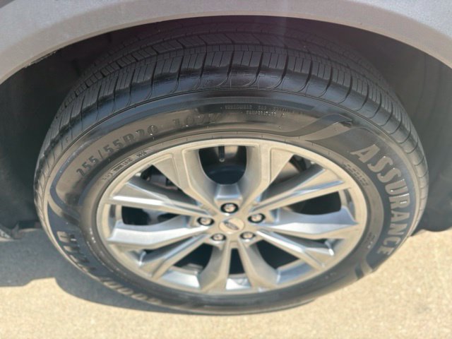 Used 2023 Ford Explorer Limited AWD/4WD image 22
